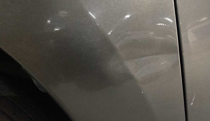 2018 Maruti Dzire ZXI AMT, Petrol, Automatic, 43,239 km, Right rear door - Minor scratches