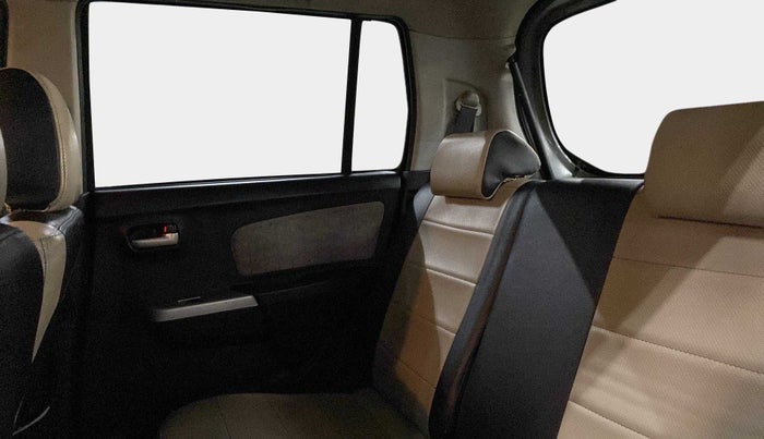 2016 Maruti Wagon R 1.0 VXI, CNG, Manual, 45,622 km, Right Side Rear Door Cabin