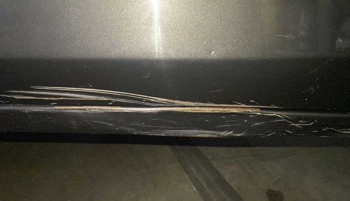 2014 Maruti Alto K10 LXI, Petrol, Manual, 68,319 km, Front passenger door - Slightly dented