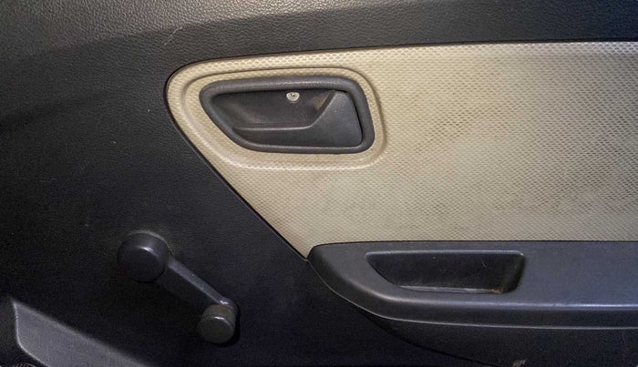 2014 Maruti Alto K10 LXI, Petrol, Manual, 68,319 km, Driver Side Door Panels Control