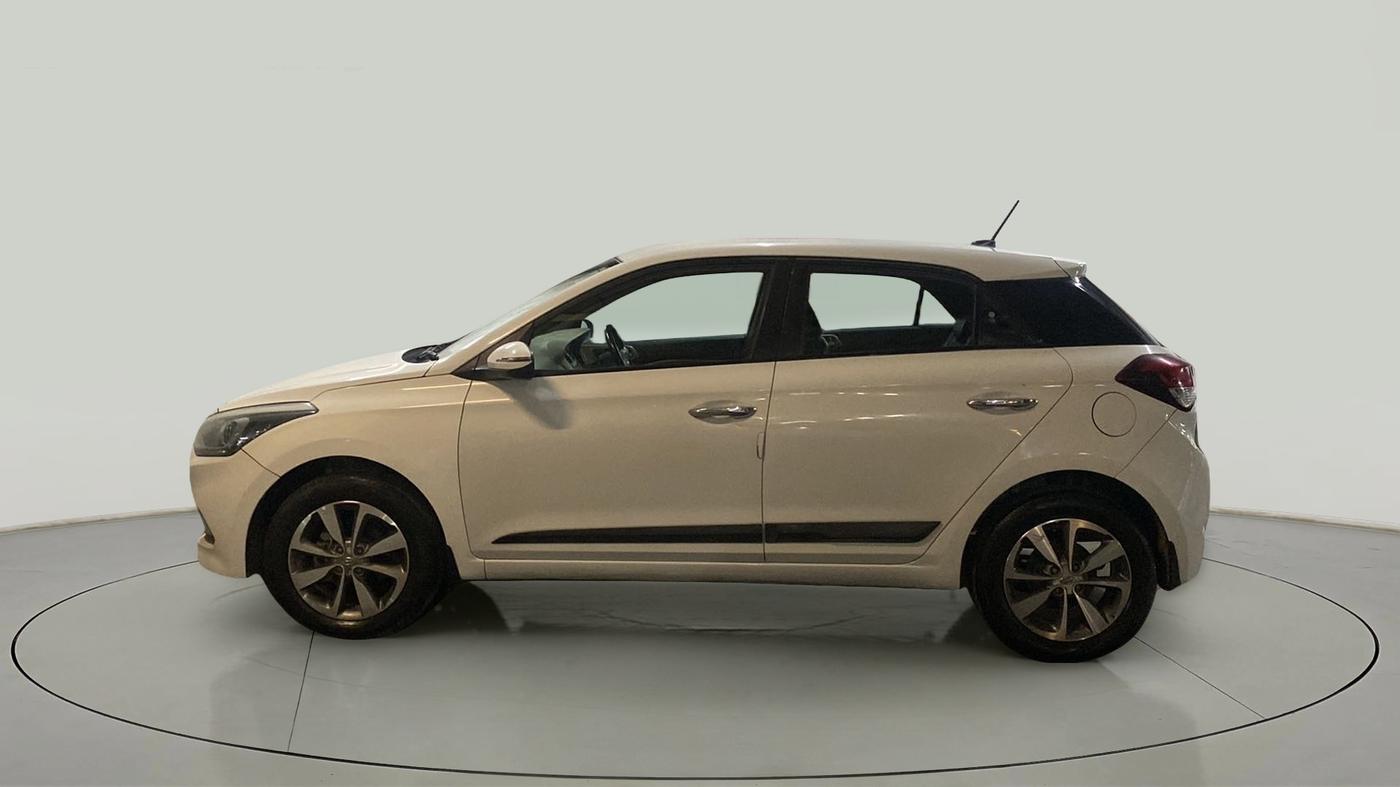 2016 Hyundai Elite i20 ASTA 1.4 CRDI (O), Diesel, Manual, 1,10,303 km, Left Side