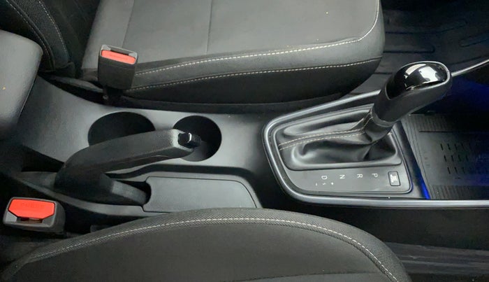 2021 Hyundai NEW I20 ASTA 1.2 AT, Petrol, Automatic, 7,447 km, Gear Lever