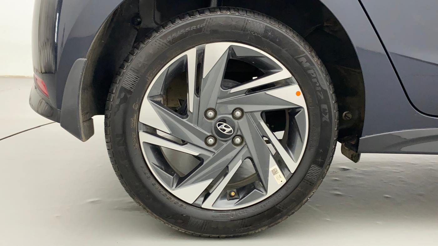 2021 Hyundai NEW I20 ASTA 1.2 AT, Petrol, Automatic, 7,447 km, Right Rear Wheel