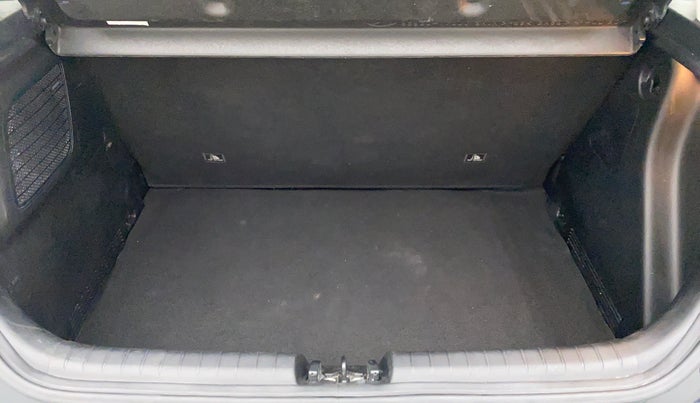 2021 Hyundai NEW I20 ASTA 1.2 AT, Petrol, Automatic, 7,447 km, Boot Inside