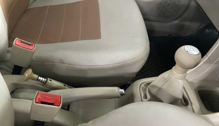 2017 Maruti Swift Dzire VXI, Petrol, Manual, 54,025 km, Gear Lever