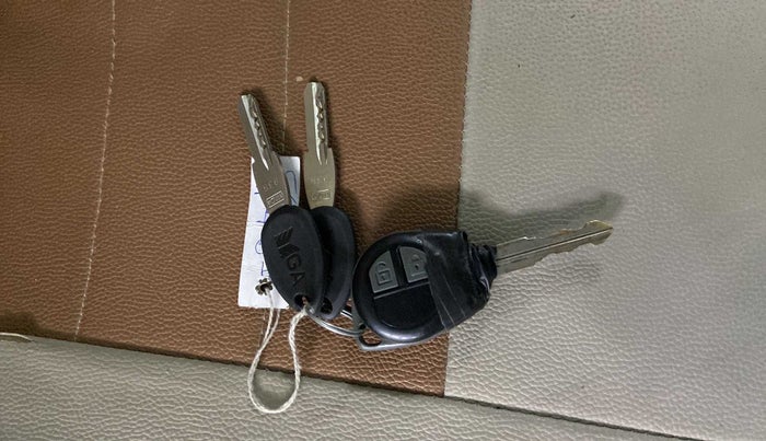 2017 Maruti Swift Dzire VXI, Petrol, Manual, 54,025 km, Key Close Up