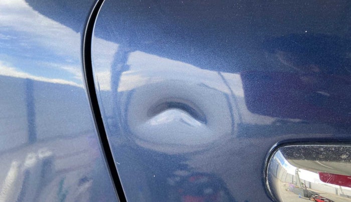 2018 Maruti Baleno ZETA PETROL 1.2, Petrol, Manual, 94,148 km, Right rear door - Slightly dented