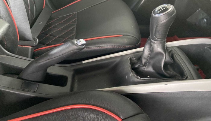 2018 Maruti Baleno ZETA PETROL 1.2, Petrol, Manual, 94,148 km, Gear Lever