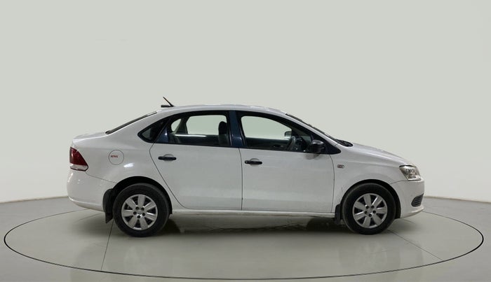 2011 Volkswagen Vento TRENDLINE 1.6, Petrol, Manual, 60,501 km, Right Side View