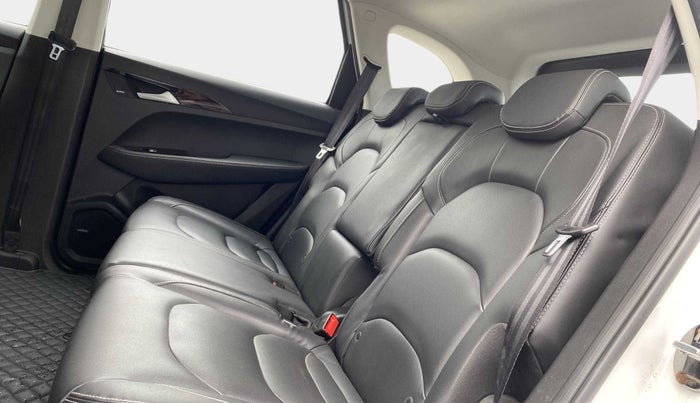 2019 MG HECTOR SHARP 2.0 DIESEL, Diesel, Manual, 58,696 km, Right Side Rear Door Cabin