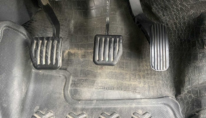 2021 Tata Harrier XT 2.0L KRYOTEC, Diesel, Manual, 17,841 km, Pedals