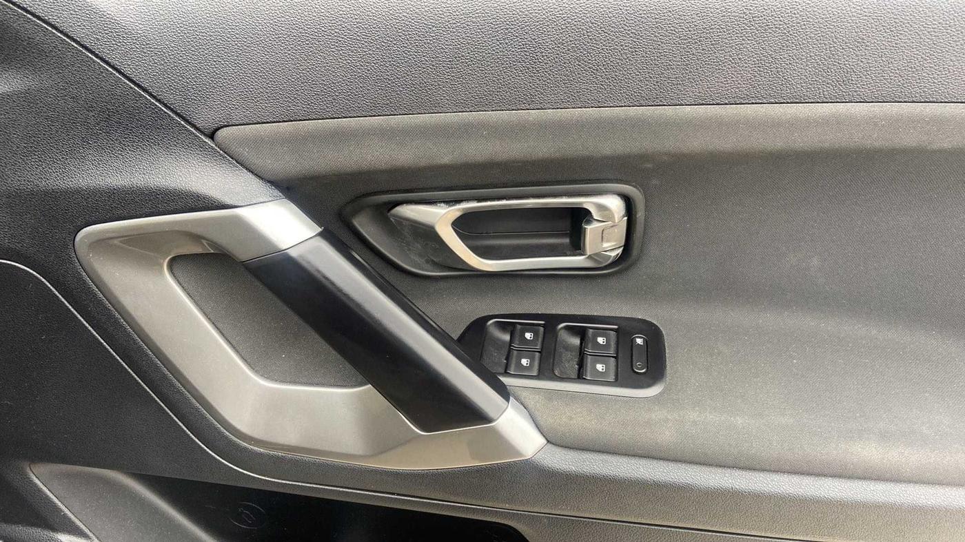 2021 Tata Harrier XT 2.0L KRYOTEC, Diesel, Manual, 17,841 km, Driver Side Door Panels Control