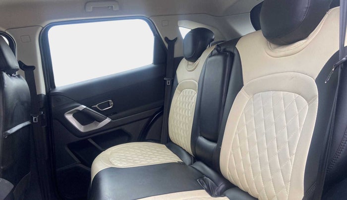 2021 Tata Harrier XT 2.0L KRYOTEC, Diesel, Manual, 17,841 km, Right Side Rear Door Cabin