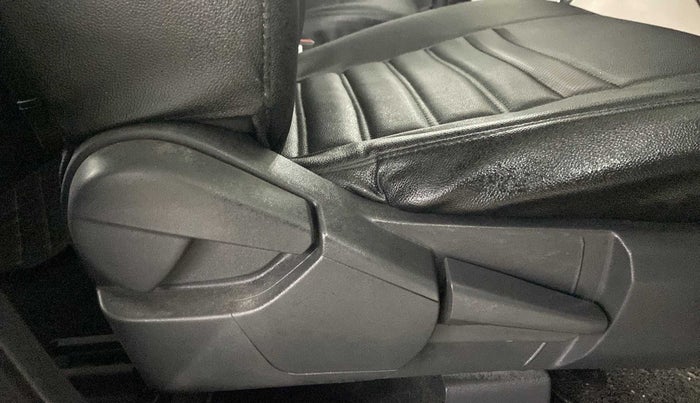 2020 Nissan MAGNITE XV MT, Petrol, Manual, 23,937 km, Driver Side Adjustment Panel