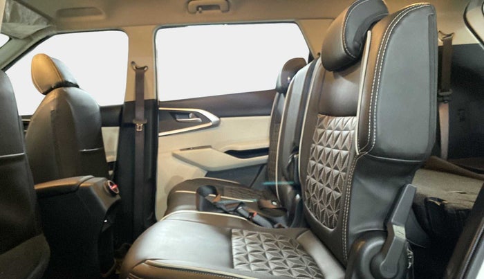 2022 KIA CARENS PRESTIGE 1.4 PETROL 7 STR, Petrol, Manual, 13,034 km, Right Side Rear Door Cabin