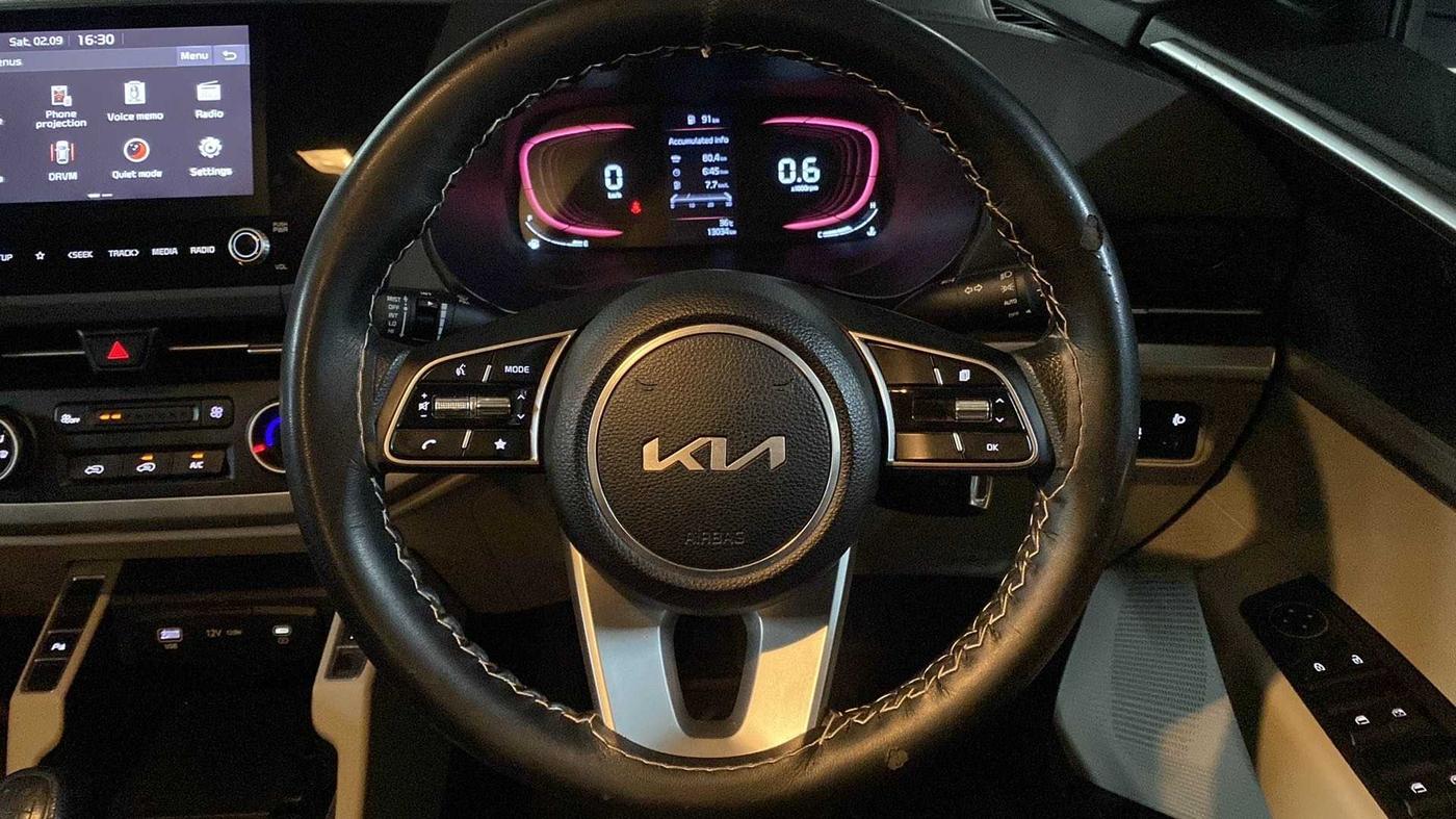 2022 KIA CARENS PRESTIGE 1.4 PETROL 7 STR, Petrol, Manual, 13,034 km, Steering Wheel Close Up