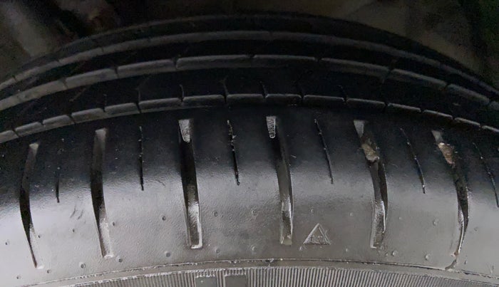 2020 Maruti Baleno ZETA PETROL 1.2, Petrol, Manual, 6,364 km, Left Front Tyre Tread