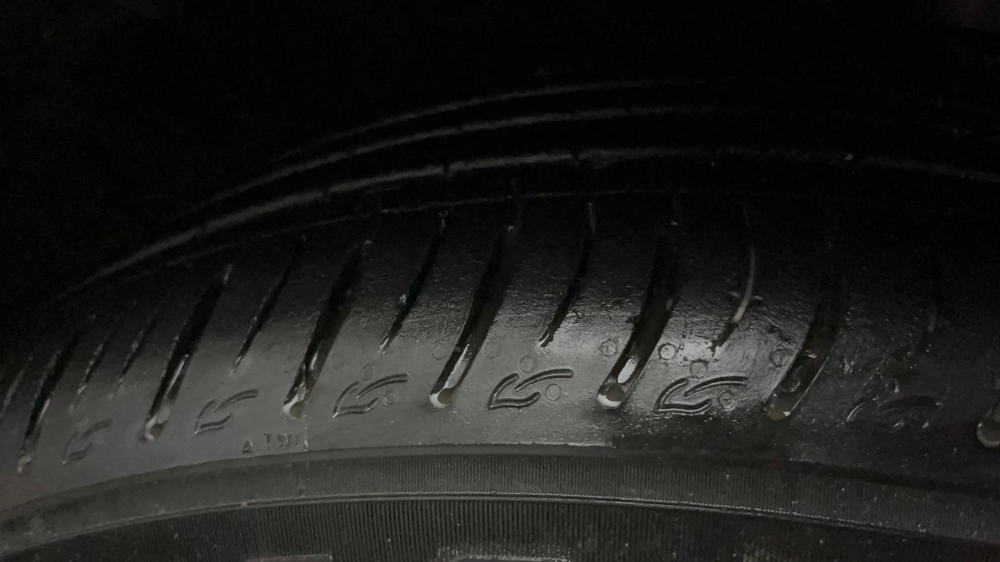2023 Hyundai Tucson SIGNATURE 2.0 AT PETROL, Petrol, Automatic, 30,151 km, Left Rear Tyre Tread