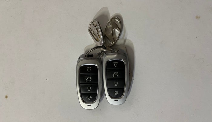 2023 Hyundai Tucson SIGNATURE 2.0 AT PETROL, Petrol, Automatic, 30,062 km, Key Close Up