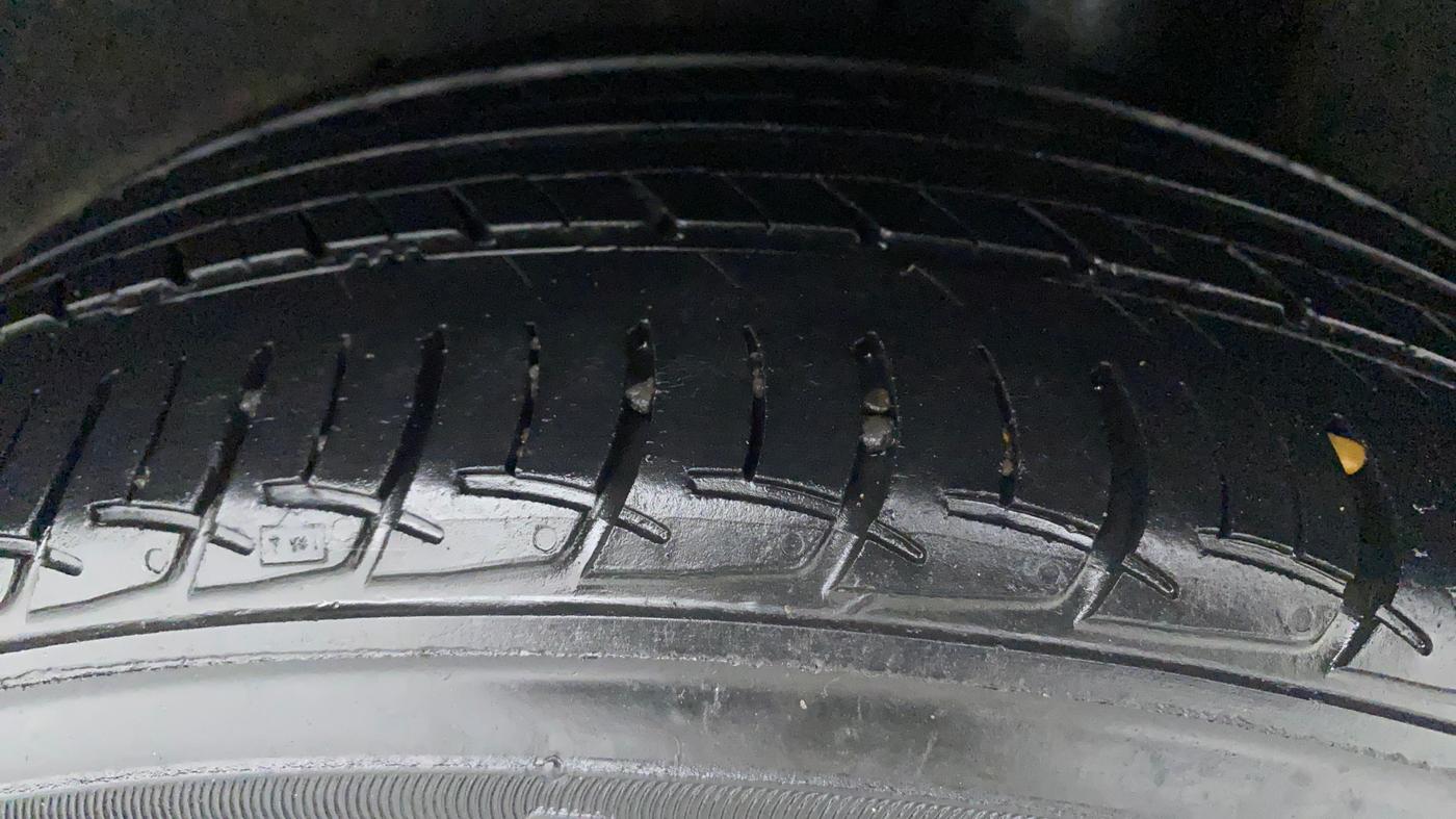 2016 Maruti Baleno ALPHA DIESEL 1.3, Diesel, Manual, 77,996 km, Left Rear Tyre Tread