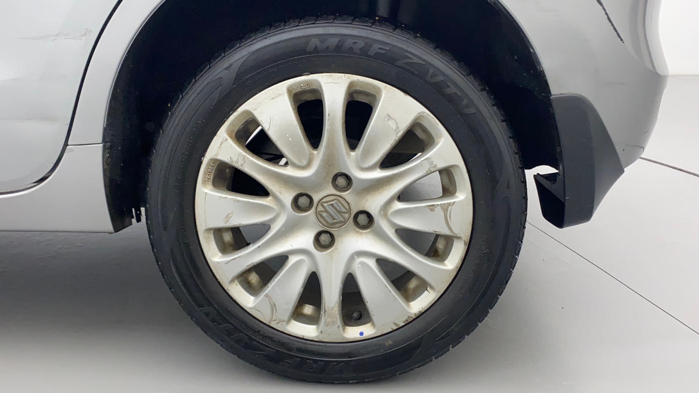 2016 Maruti Baleno ALPHA DIESEL 1.3, Diesel, Manual, 77,996 km, Left Rear Wheel