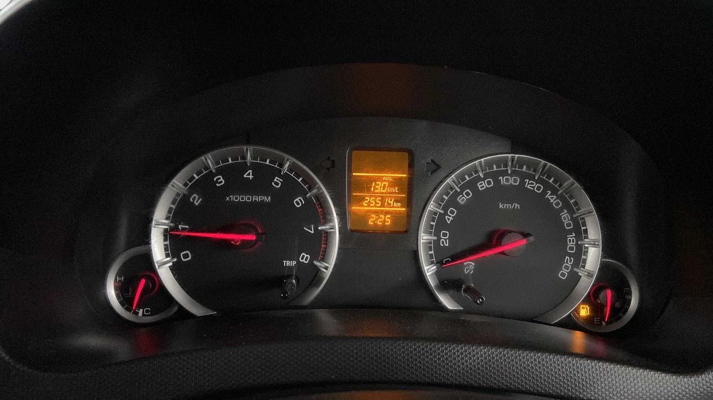 2016 Maruti Swift VXI, Petrol, Manual, 25,489 km, Odometer Image