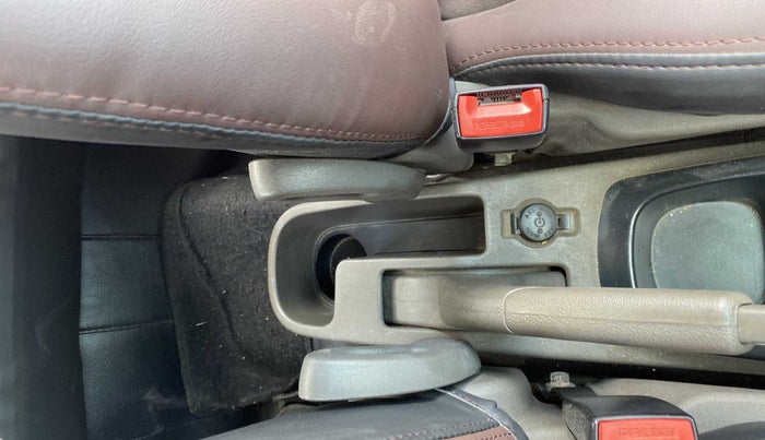 2012 Hyundai i10 MAGNA 1.2, CNG, Manual, 89,211 km, Driver Side Adjustment Panel