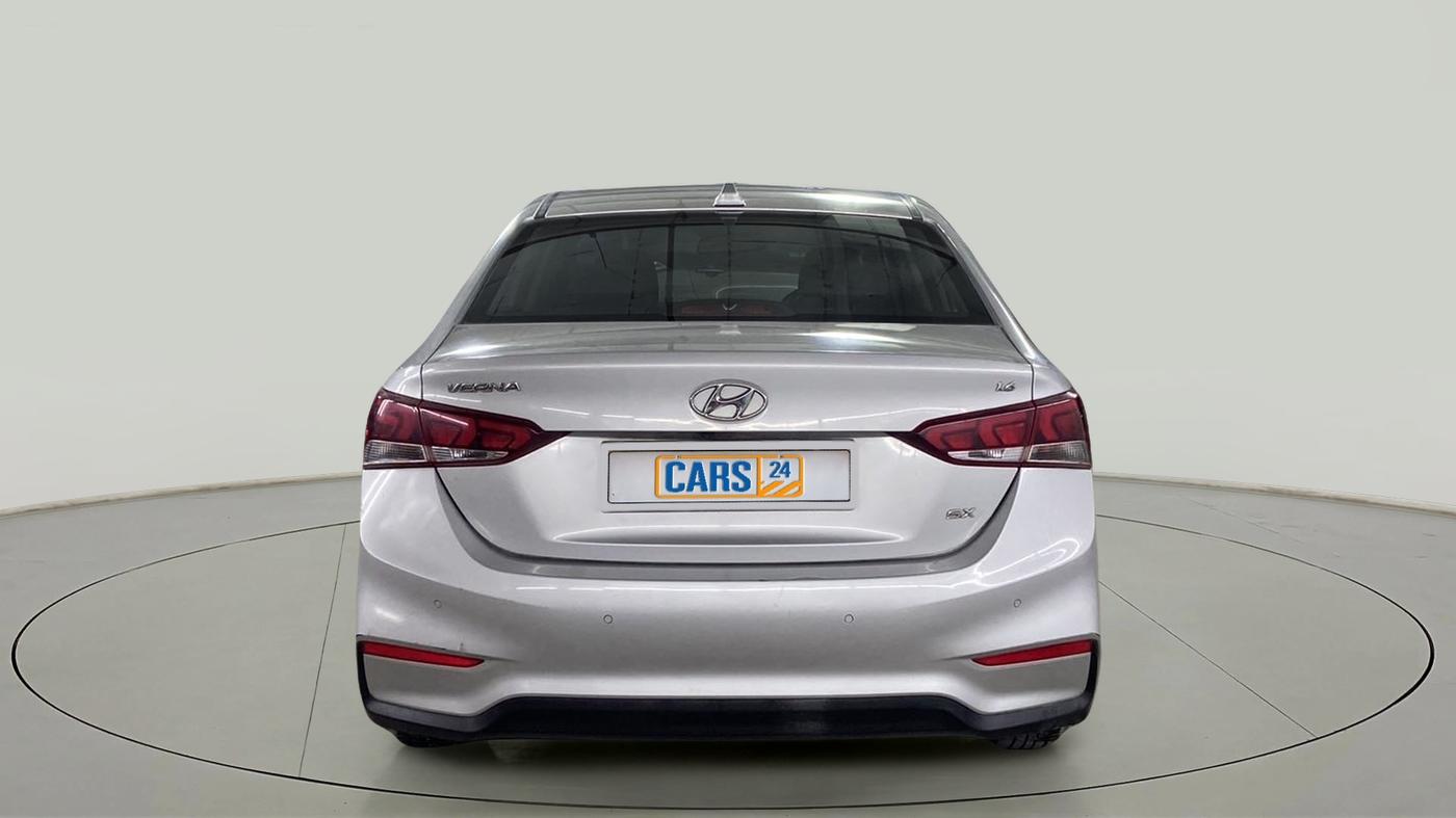 2017 Hyundai Verna 1.6 VTVT SX (O) AT, Petrol, Automatic, 54,662 km, Back/Rear