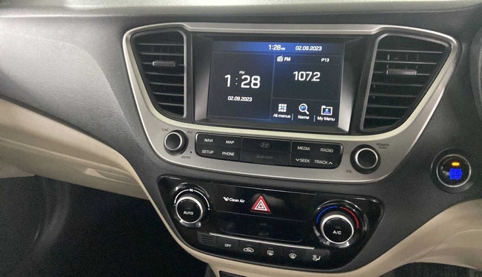 2017 Hyundai Verna 1.6 VTVT SX (O) AT, Petrol, Automatic, 54,662 km, Infotainment system - GPS Card not working/missing