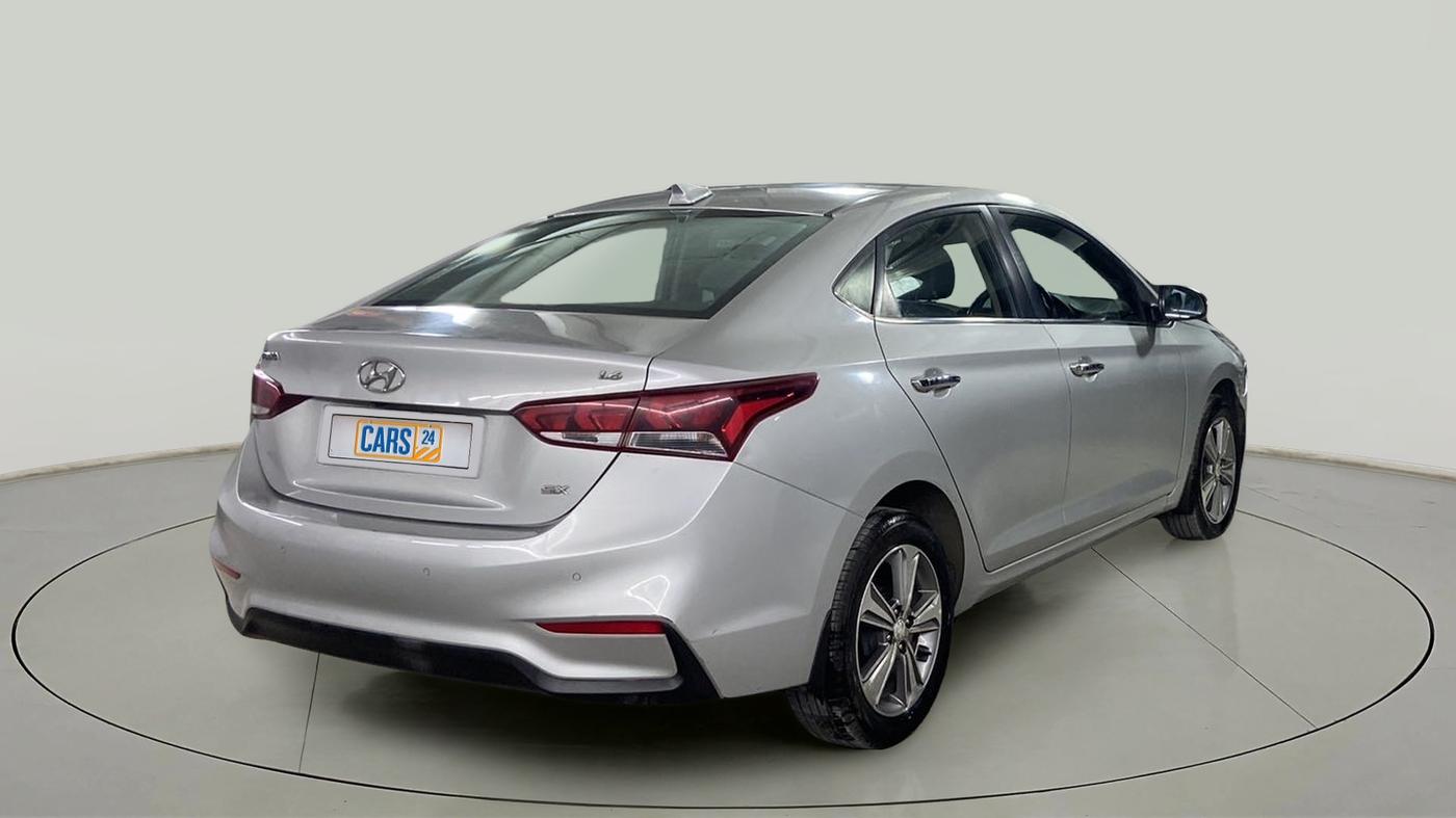 2017 Hyundai Verna 1.6 VTVT SX (O) AT, Petrol, Automatic, 54,662 km, Right Back Diagonal