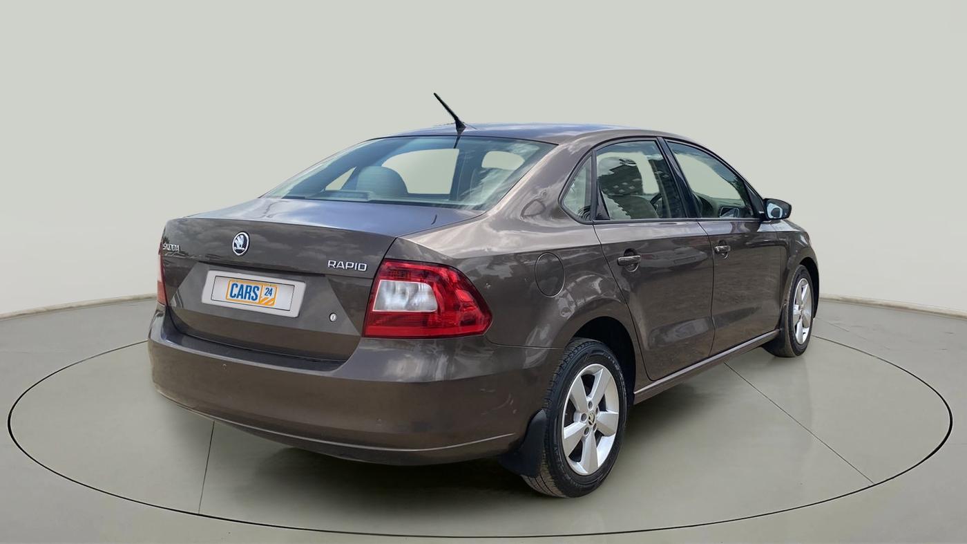 2015 Skoda Rapid 1.5 TDI CR STYLE PLUS AT, Diesel, Automatic, 85,805 km, Right Back Diagonal
