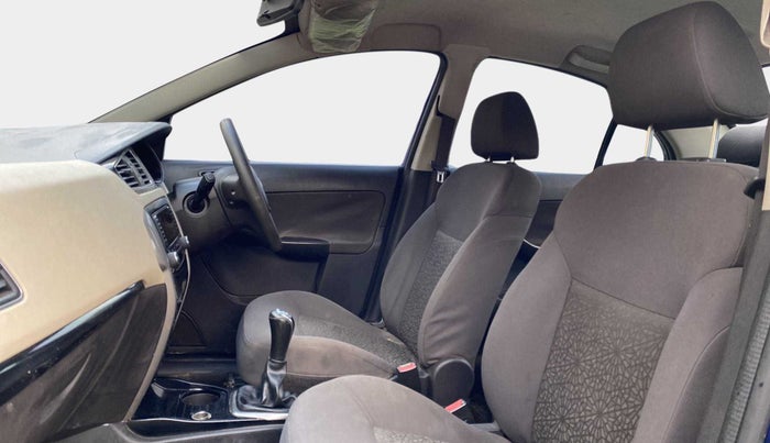 2015 Tata Zest XM 90PS DIESEL, Diesel, Manual, 72,537 km, Right Side Front Door Cabin