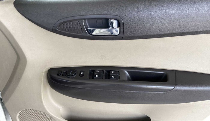 2013 Hyundai i20 ASTA 1.4 CRDI, Diesel, Manual, 88,070 km, Driver Side Door Panels Control