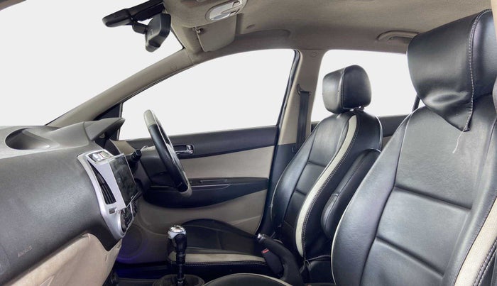 2013 Hyundai i20 ASTA 1.4 CRDI, Diesel, Manual, 88,070 km, Right Side Front Door Cabin