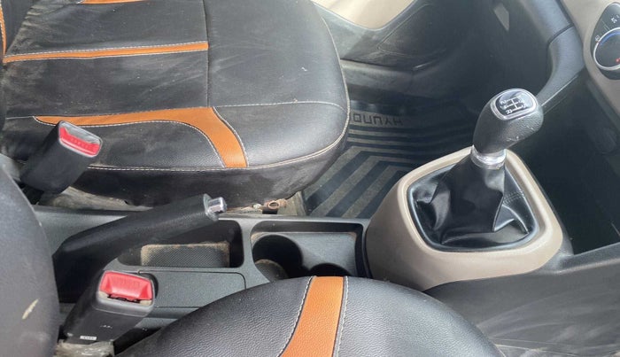 2017 Hyundai Grand i10 SPORTZ (O) 1.2 KAPPA VTVT, Petrol, Manual, 58,044 km, Gear Lever