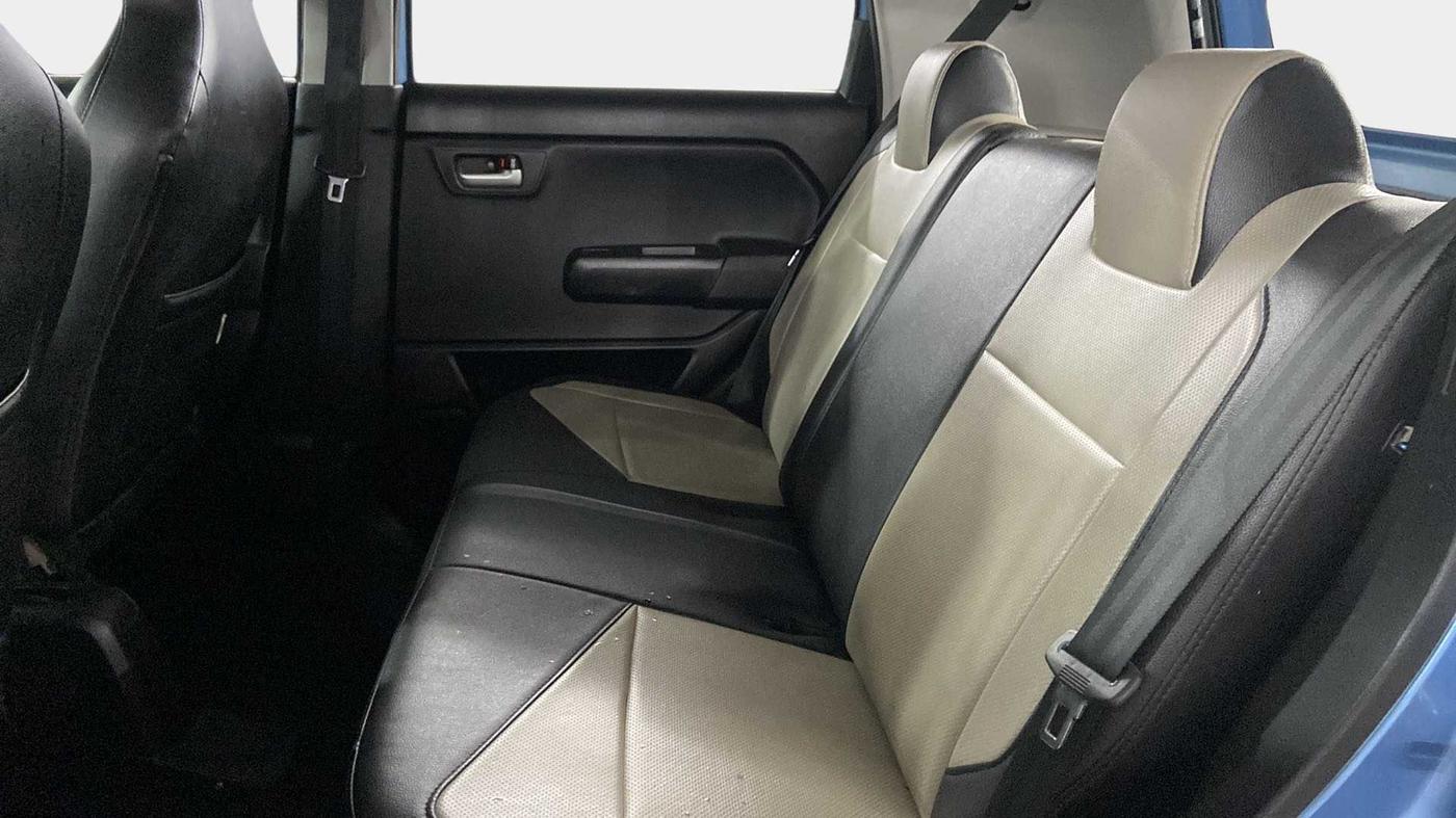 2019 Maruti New Wagon-R ZXI 1.2, Petrol, Manual, 21,200 km, Right Side Rear Door Cabin