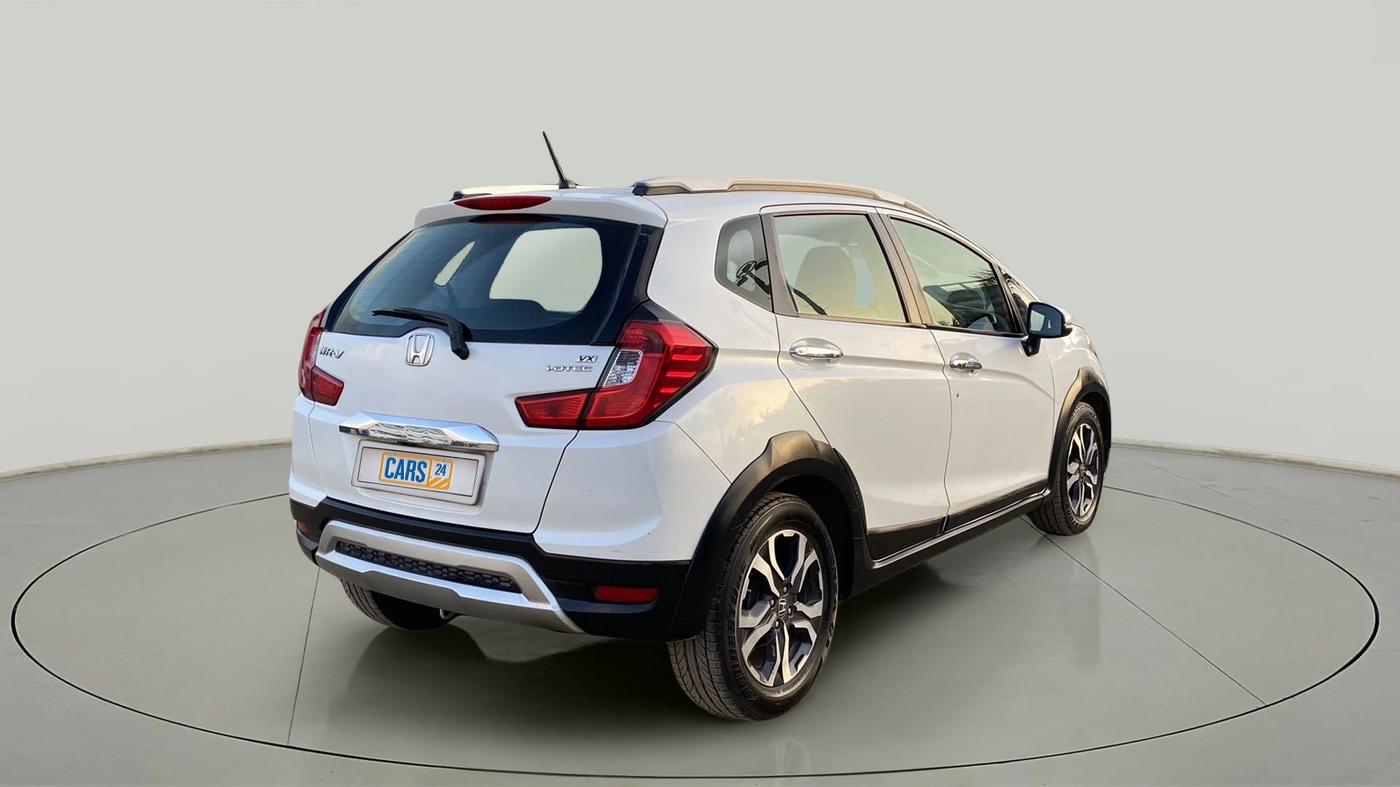 2017 Honda WR-V 1.5L I-DTEC VX MT, Diesel, Manual, 1,01,833 km, Right Back Diagonal