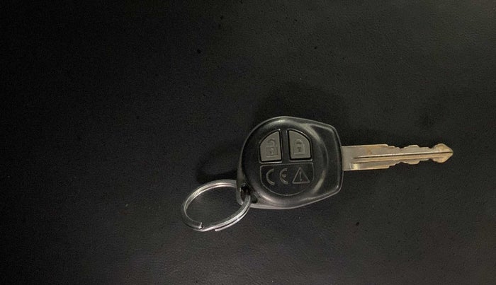 2019 Maruti Baleno DELTA DIESEL 1.3, Diesel, Manual, 65,133 km, Key Close Up