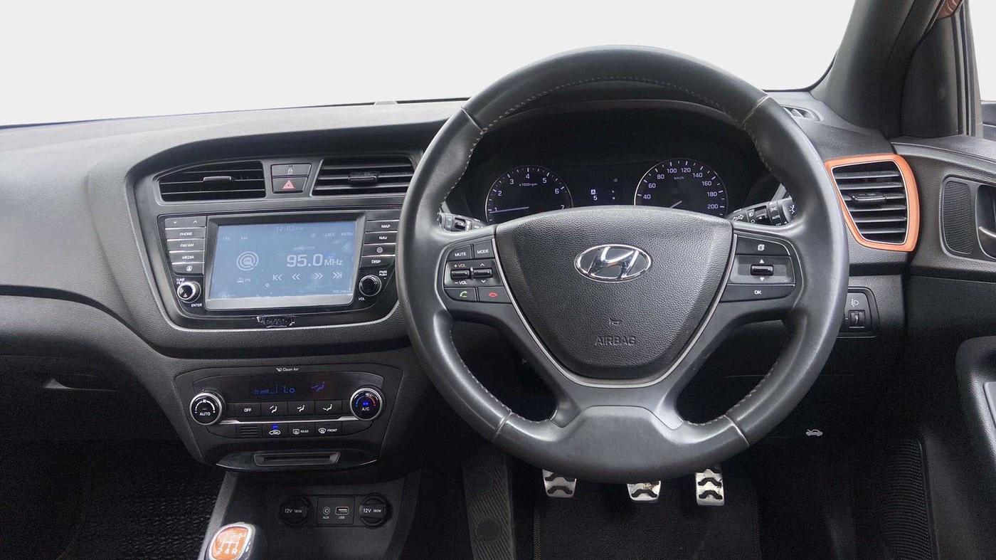 2017 Hyundai i20 Active 1.2 SX, Petrol, Manual, 43,031 km, Steering Wheel Close Up