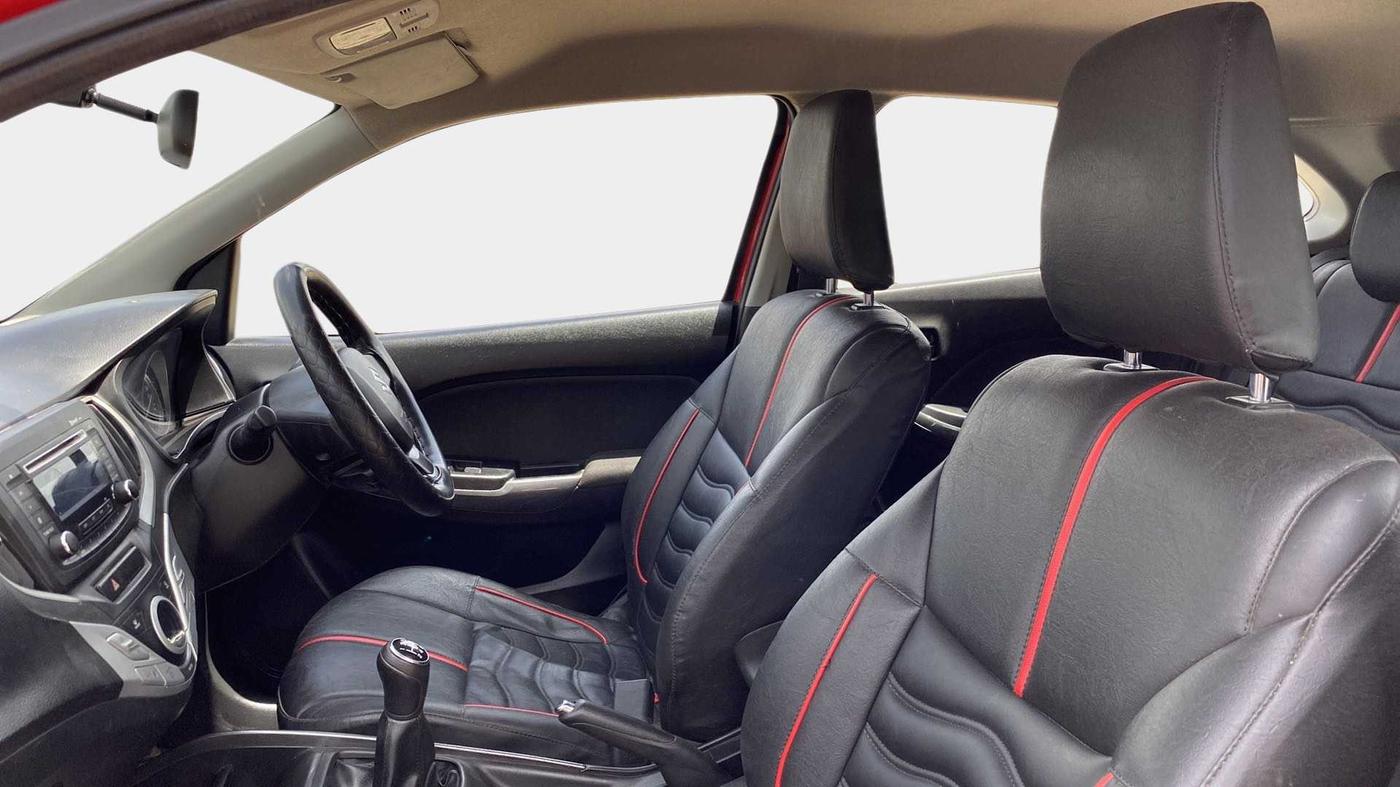 2018 Maruti Baleno DELTA PETROL 1.2, Petrol, Manual, 85,857 km, Right Side Front Door Cabin