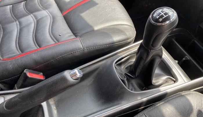 2018 Maruti Baleno DELTA PETROL 1.2, Petrol, Manual, 85,857 km, Gear Lever