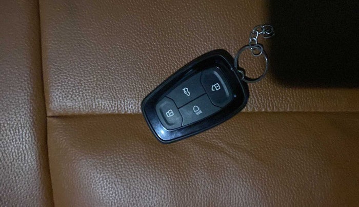 2022 Tata TIGOR XZ PLUS CNG, CNG, Manual, 14,105 km, Key Close Up