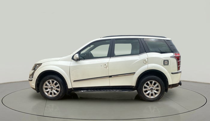 2017 Mahindra XUV500 W10, Diesel, Manual, 28,798 km, Left Side