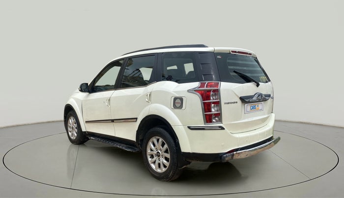 2017 Mahindra XUV500 W10, Diesel, Manual, 28,798 km, Left Back Diagonal