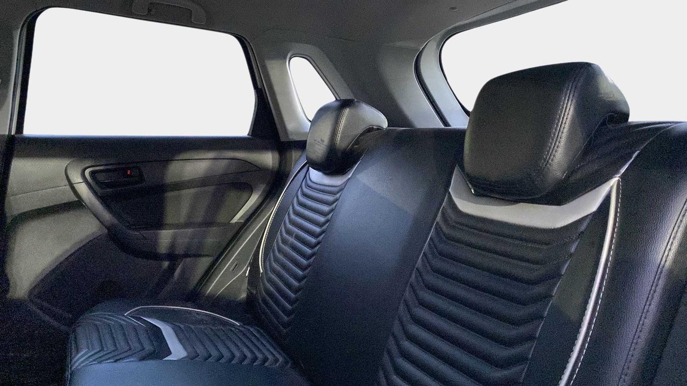 2017 Maruti Vitara Brezza VDI, Diesel, Manual, 41,781 km, Right Side Rear Door Cabin
