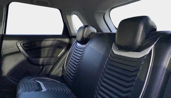 2017 Maruti Vitara Brezza VDI, Diesel, Manual, 41,781 km, Right Side Rear Door Cabin