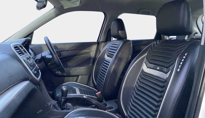 2017 Maruti Vitara Brezza VDI, Diesel, Manual, 41,781 km, Right Side Front Door Cabin