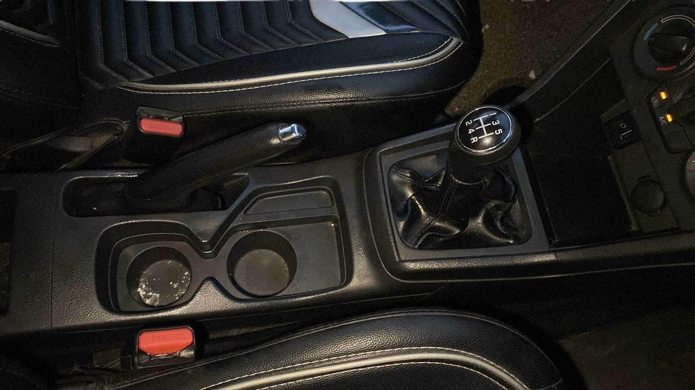 2017 Maruti Vitara Brezza VDI, Diesel, Manual, 41,781 km, Gear Lever