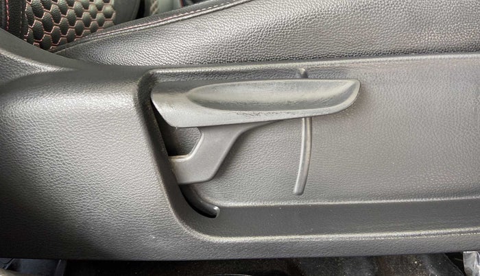 2021 Volkswagen Vento COMFORTLINE 1.0L TSI, Petrol, Manual, 37,966 km, Driver Side Adjustment Panel