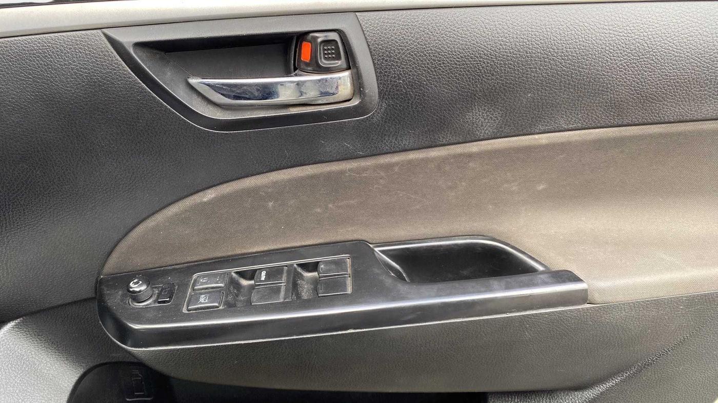 2015 Maruti Swift VDI ABS, Diesel, Manual, 99,091 km, Driver Side Door Panels Control